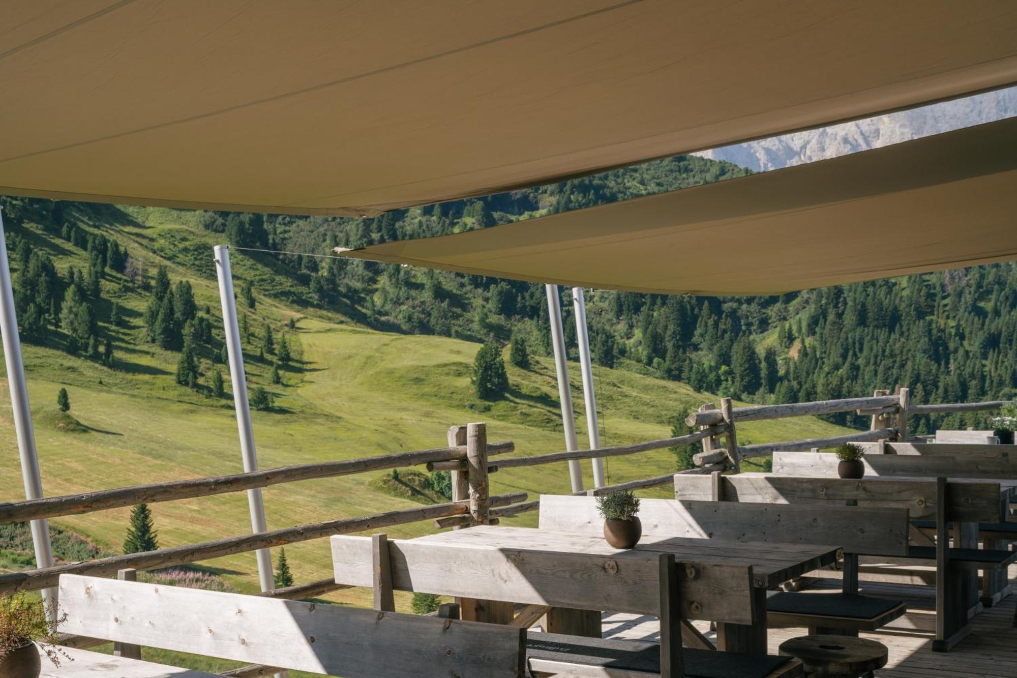 Zallinger Dolomites Alpe Di Siusi Buitenkant foto